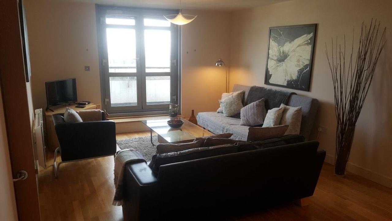 Sky Night Serviced Apartments Cardiff Eksteriør billede