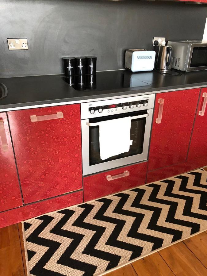 Sky Night Serviced Apartments Cardiff Eksteriør billede