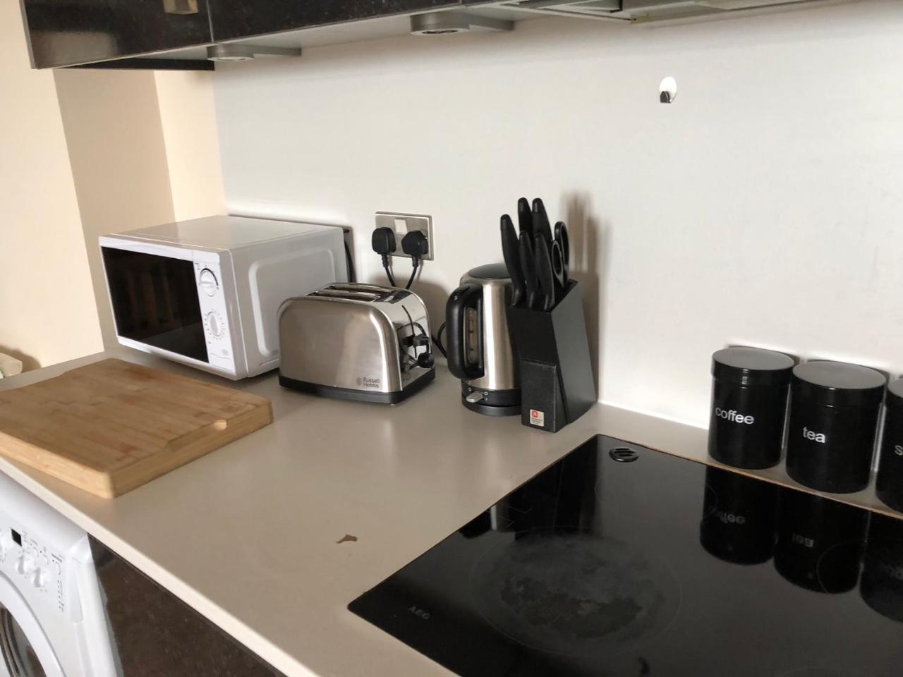 Sky Night Serviced Apartments Cardiff Eksteriør billede