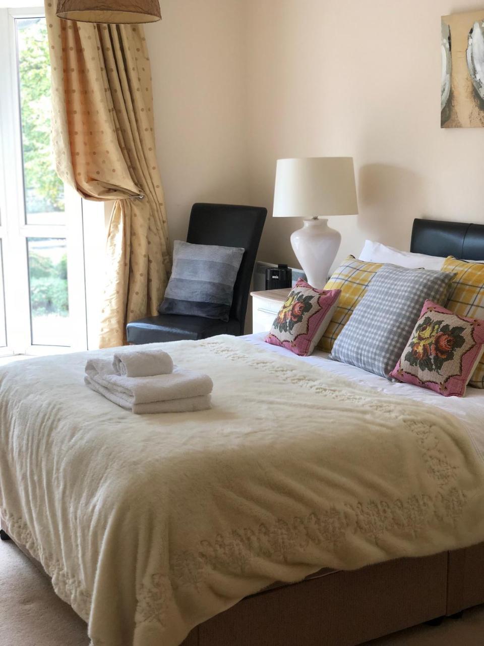 Sky Night Serviced Apartments Cardiff Eksteriør billede
